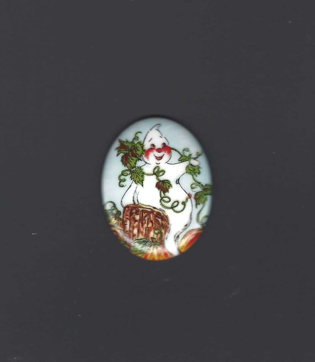 1 40x30mm Porcelain Cameo W/ Halloween Ghost