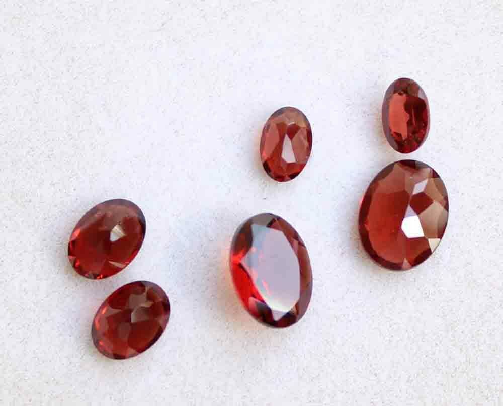 6.80 Cts Natural Red Garnet 7x9 Mm Oval Faceted Cut Loose Gemstone