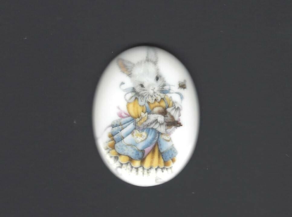 1 40x30mm Porcelain Cameo W/ Easter Bunny Ii